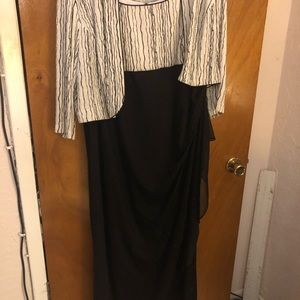 David’s Bridal plus-size black and white formal